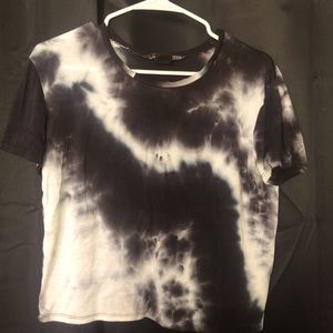 Black and white slight crop top